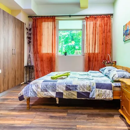 Apartment Your Bestie House/top Center/calm Paradise *